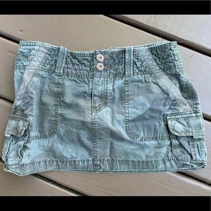 American Eagle Camo Green Mini Skirt Size 4